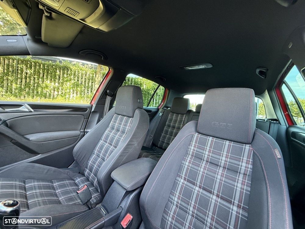 VW Golf 2.0 GTI - 19