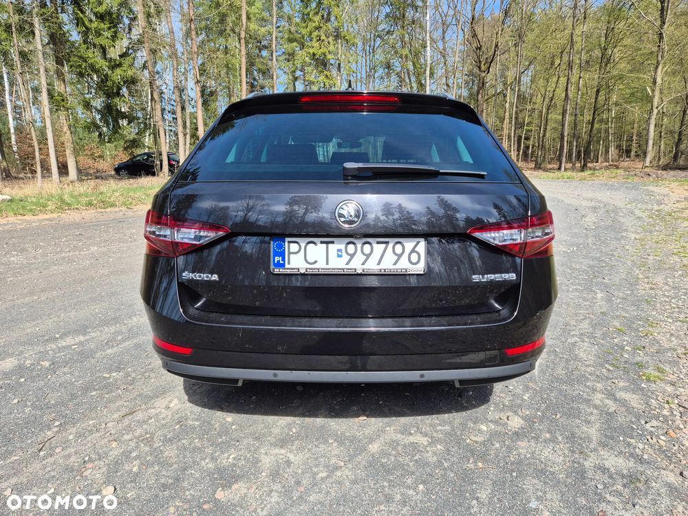 Skoda Superb 2.0 TDI L&K DSG - 6