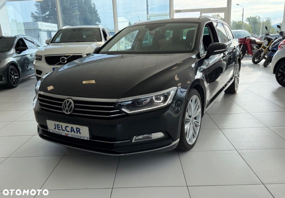 Volkswagen Passat - 4