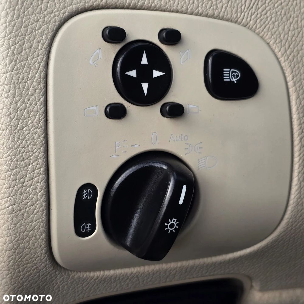 Mercedes-Benz CLK 320 Avantgarde - 34