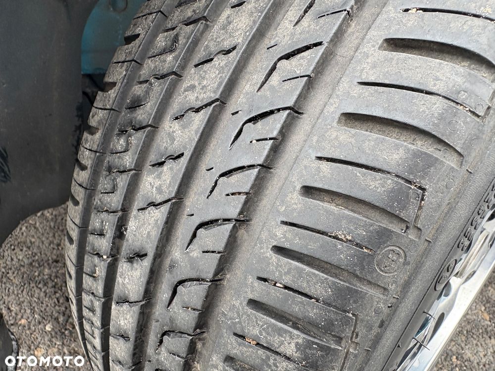 Ford Fiesta 1.0 EcoBoost STart-Stop Titanium - 14