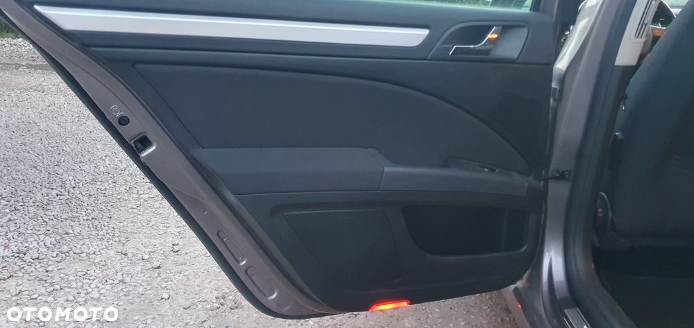 Skoda Superb 1.8 TSI Ambition DSG - 8