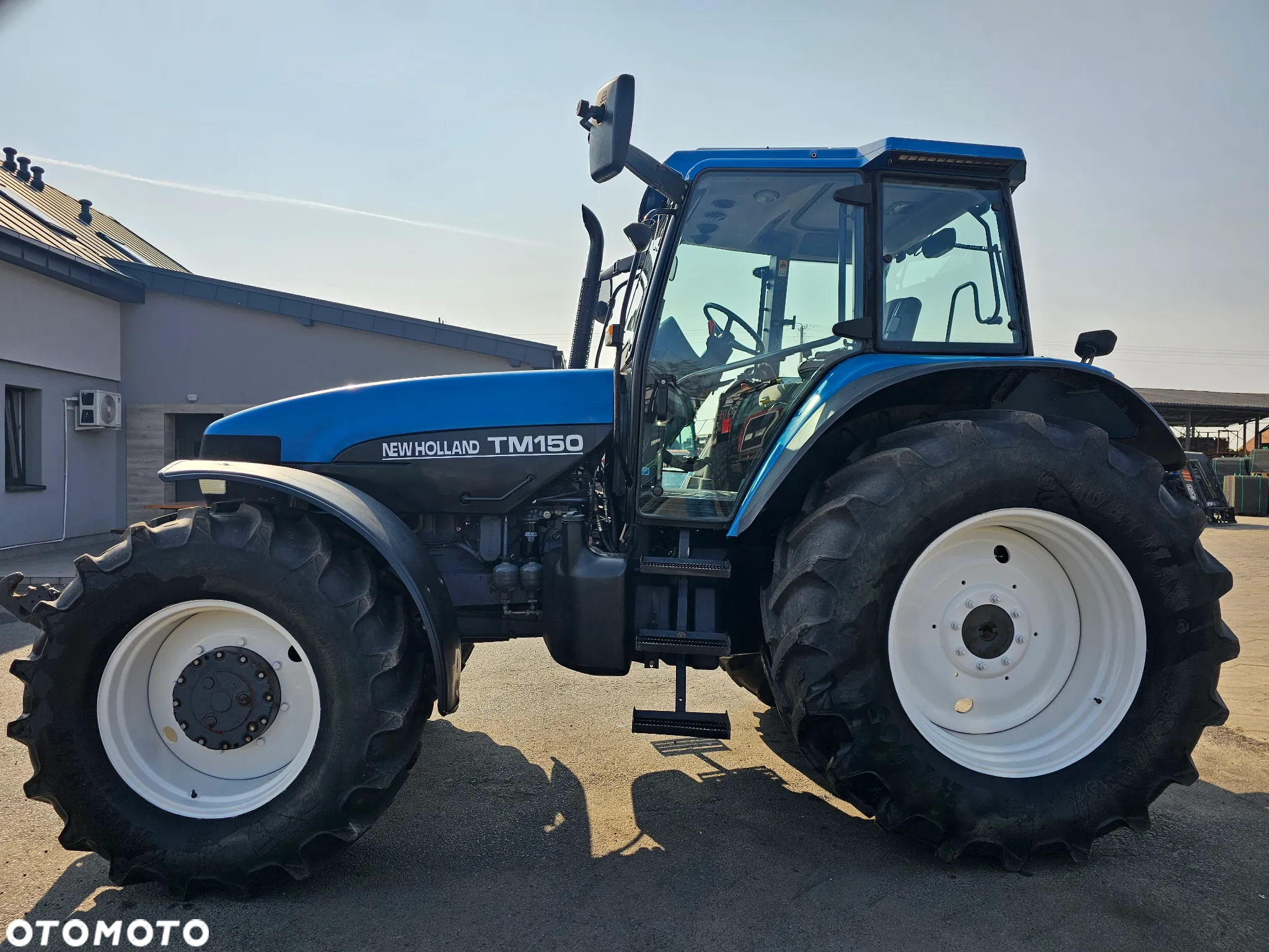 New Holland TM 150 - 7