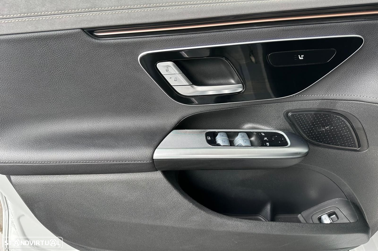 Mercedes-Benz EQE 300 Electric Art - 9