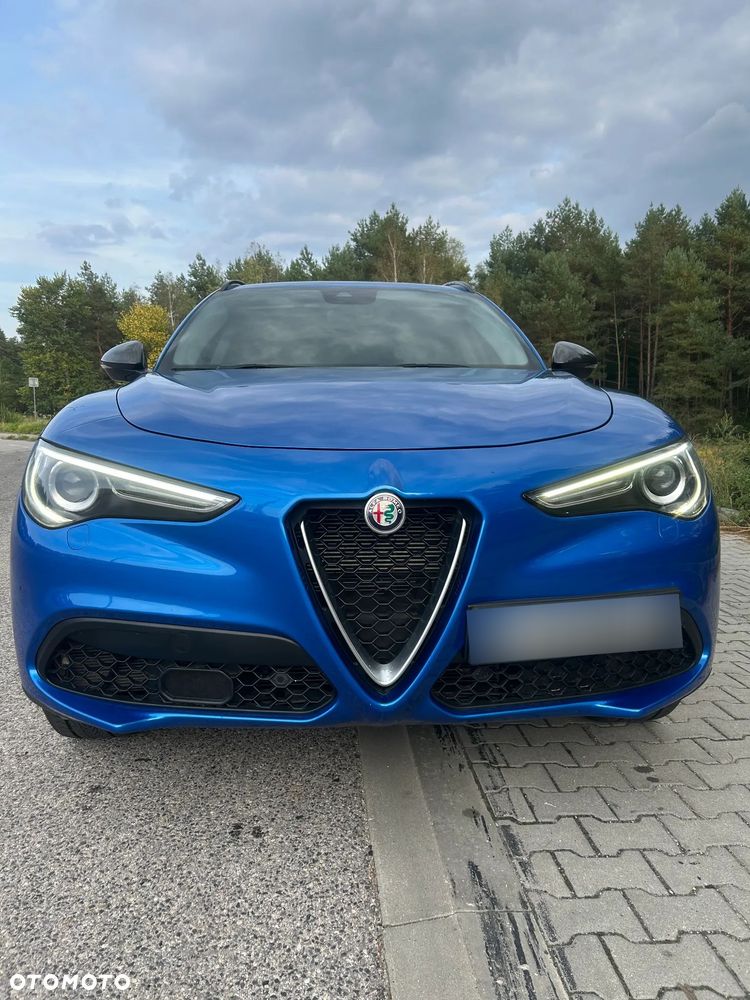 Alfa Romeo Stelvio 2.0 Turbo 16V AT8-Q4 Sprint - 3