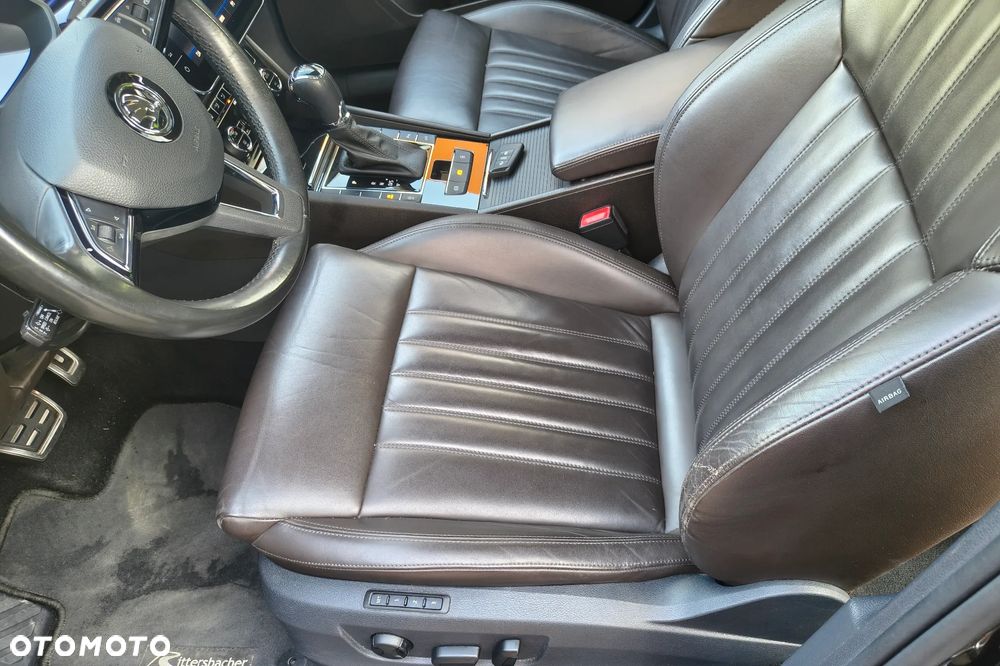 Skoda Superb 2.0 TDI L&K DSG - 12