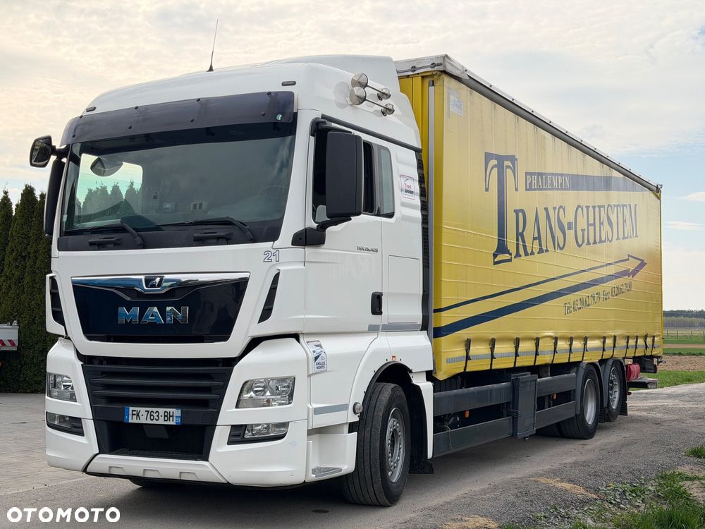 MAN TGX 26.420 6x2 // Oś podnoszona // Firanka // Winda - 1
