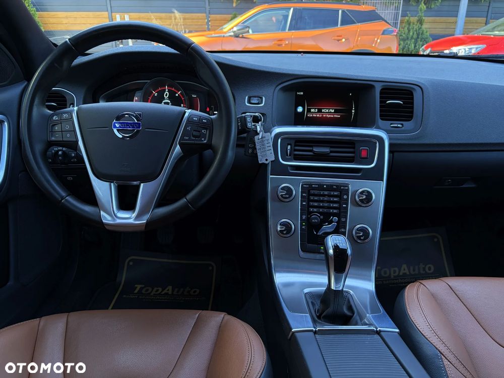 Volvo V60 D4 Drive-E Summum - 33