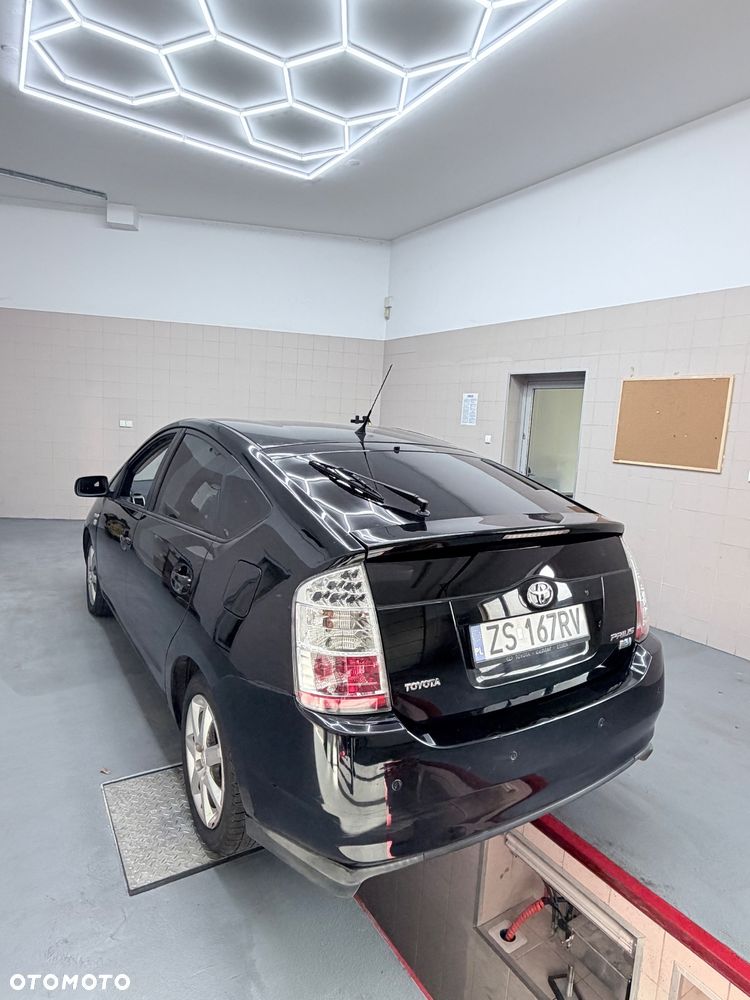 Toyota Prius 1.5 VVT-i Prestige - 5