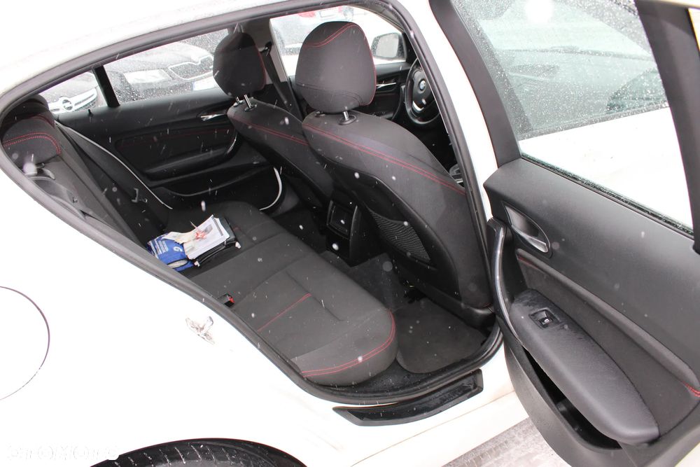 BMW Seria 1 - 10