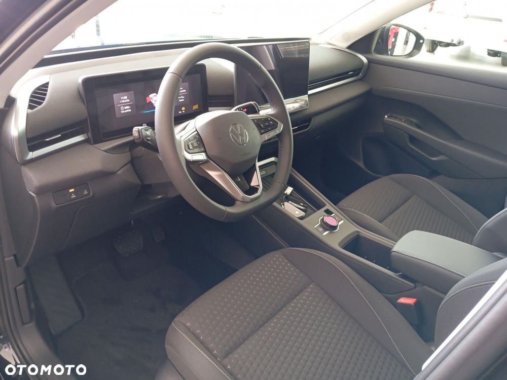 Volkswagen T-Roc - 10