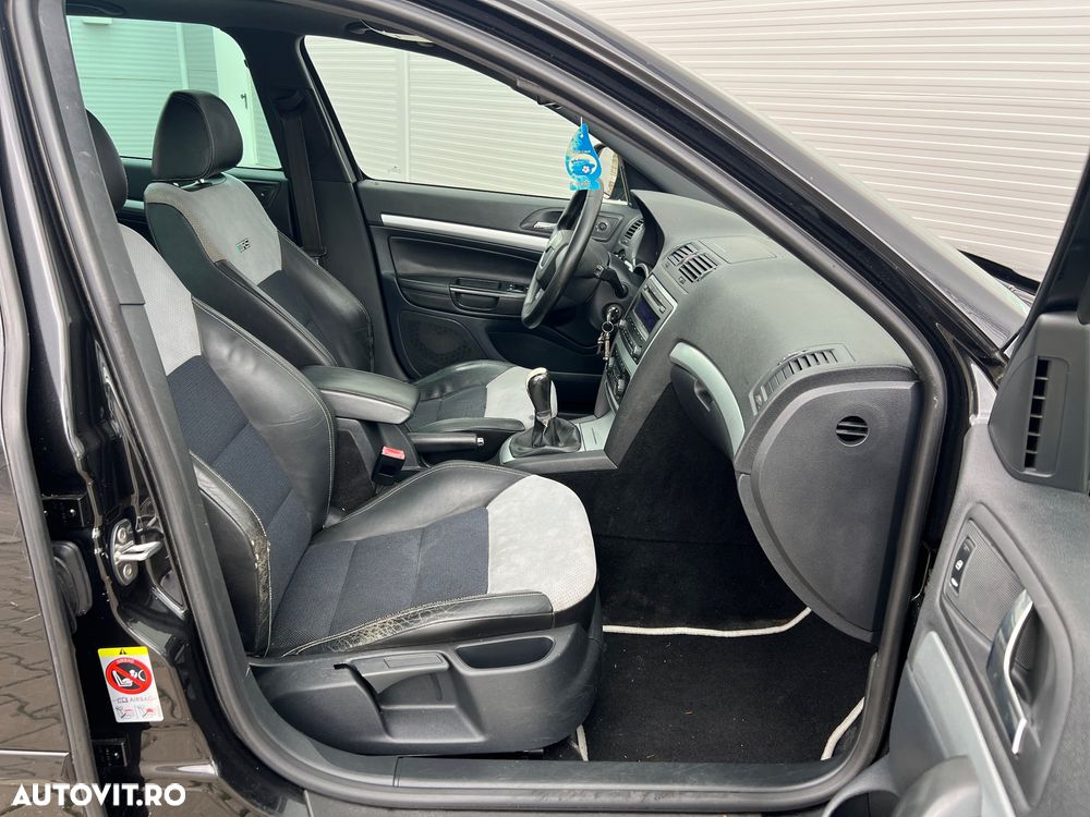 Skoda Octavia Combi 2.0 TDI RS - 10