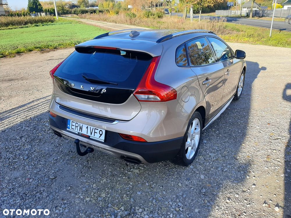 Volvo V40 Cross Country 2014
