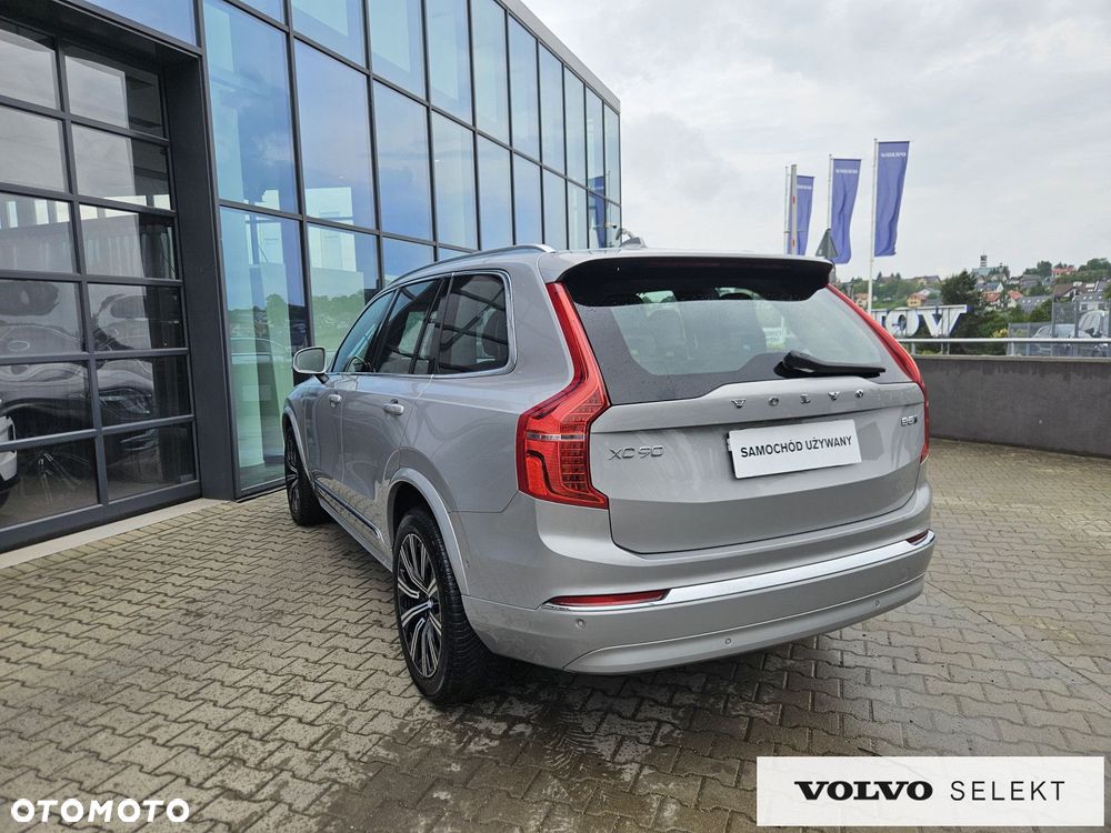Volvo XC 90 - 9
