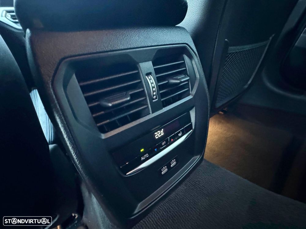 BMW 318 d Touring Pack M Auto - 29