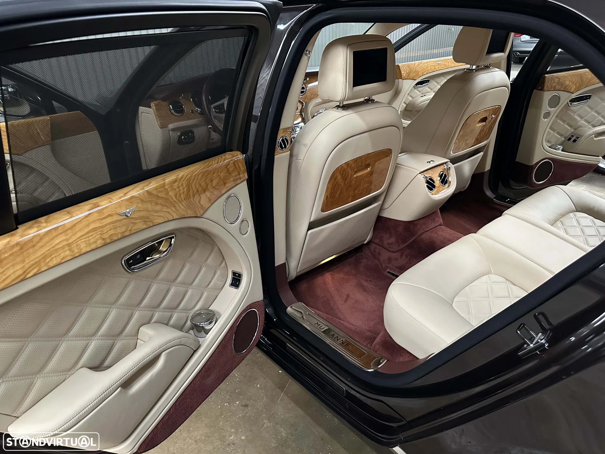 Bentley Mulsanne - 30