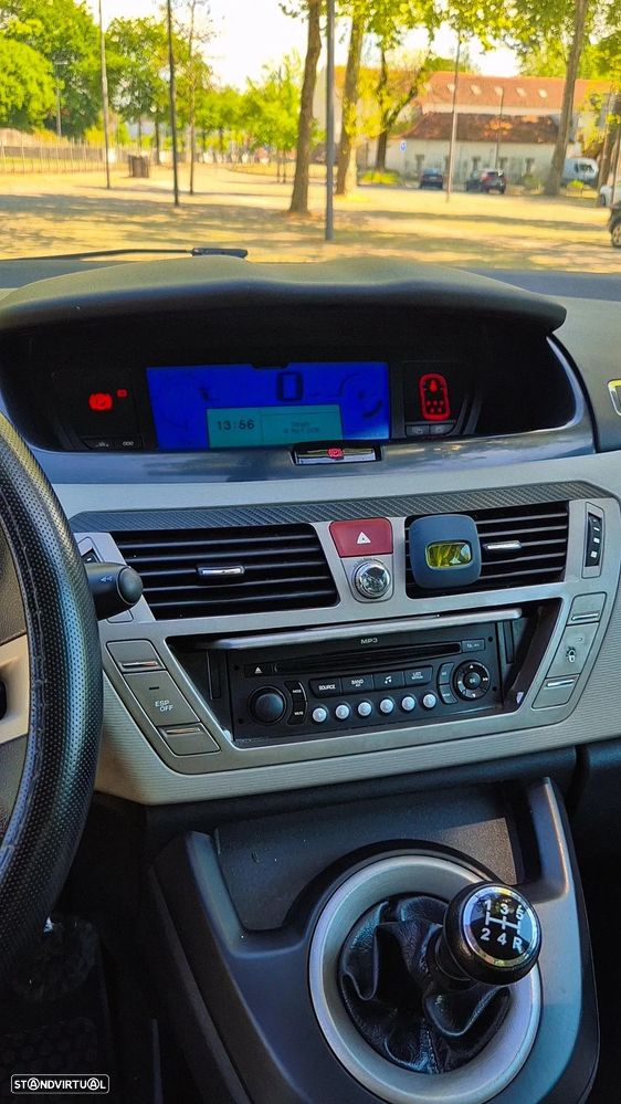 Citroën C4 Grand Picasso 1.6 HDi FAP 7L Exclusive - 14