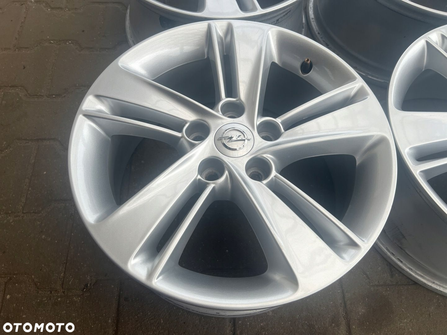 KOMPLET FELG FELGI ALU OPEL GRANDLAND 17 5X108 ET45 TPMS ORYGINALNE - 4