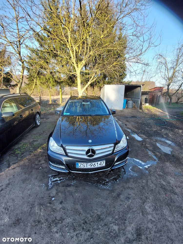 Mercedes-Benz Klasa C 180 CGI Automatik BlueEFFICIENCY - 4