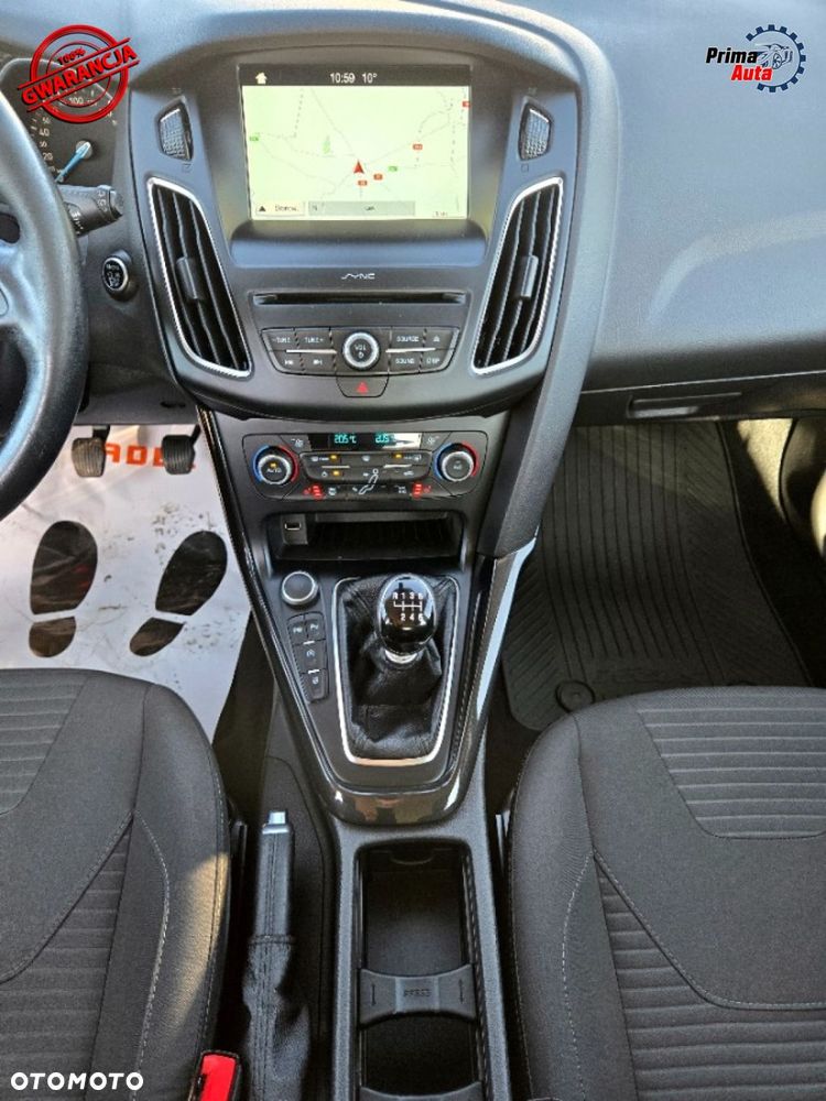 Ford Focus 1.0 EcoBoost Titanium Design - 30