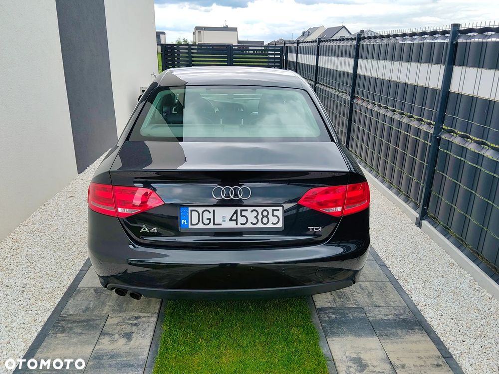 Audi A4 Limousine - 2