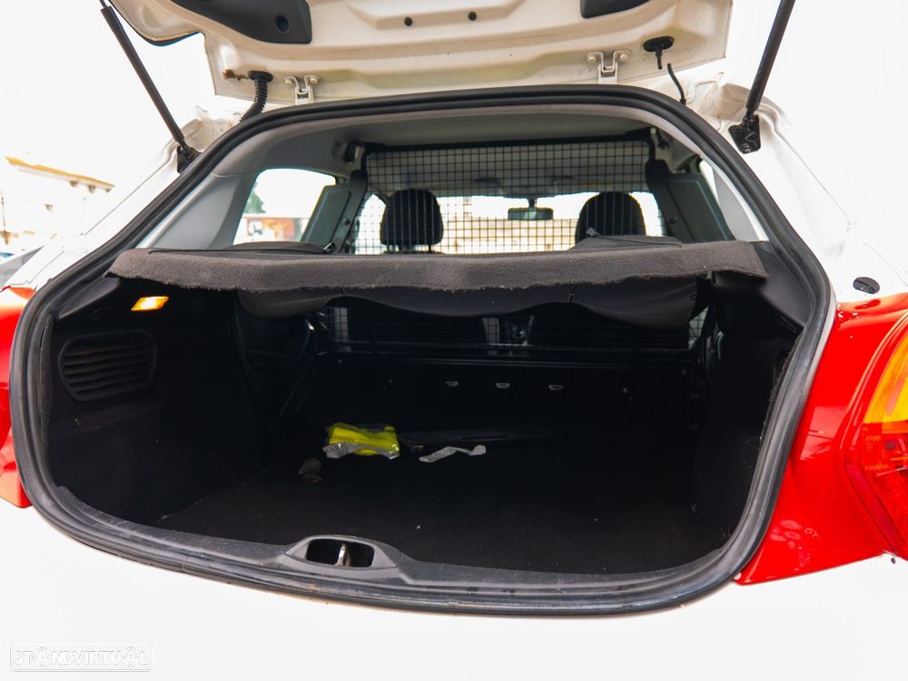 Peugeot 208 1.4 HDi - 9