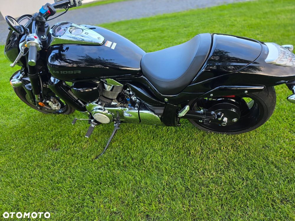 Suzuki Boulevard - 24