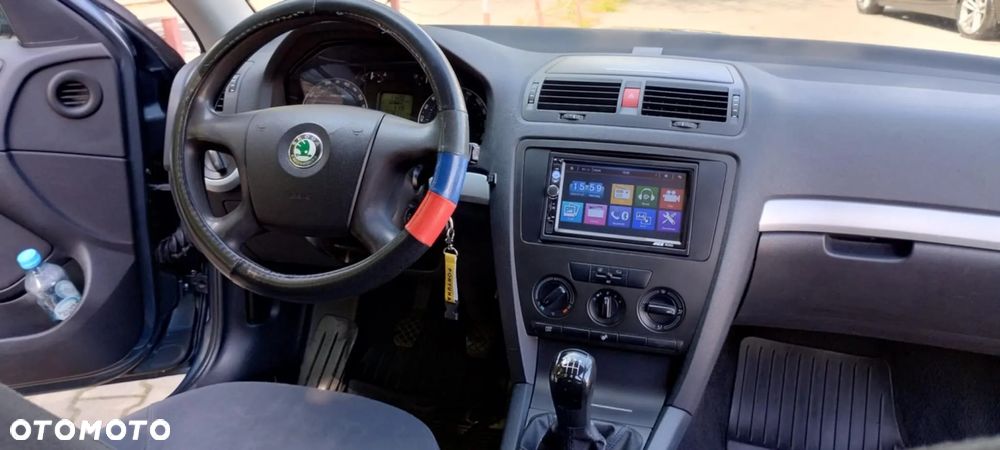 Skoda Octavia 2.0 FSI Elegance - 10