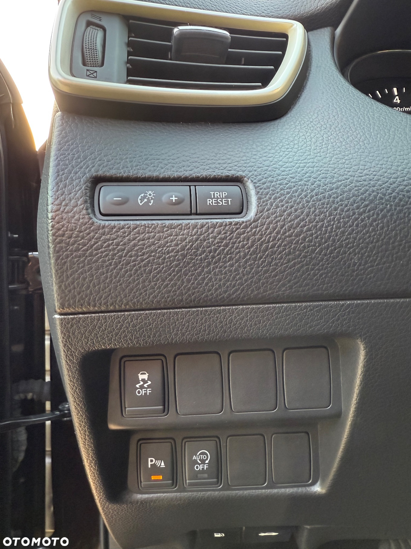 Nissan Qashqai 1.2 DIG-T 360 - 24