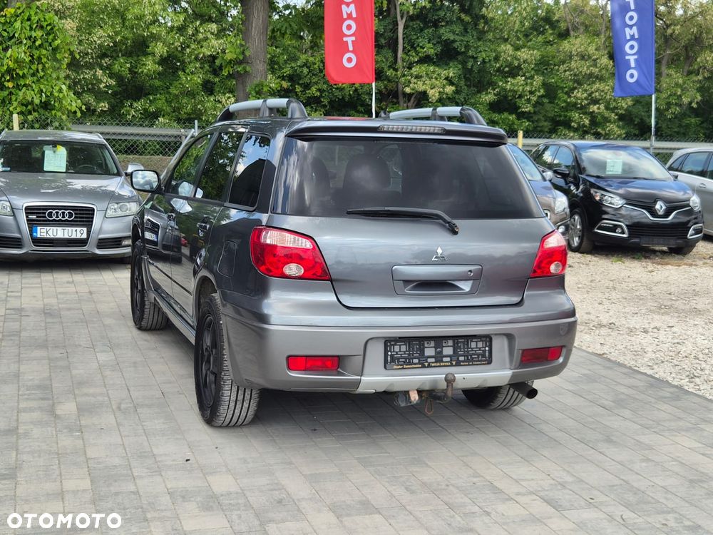 Mitsubishi Outlander 2.0 Comfort - 9