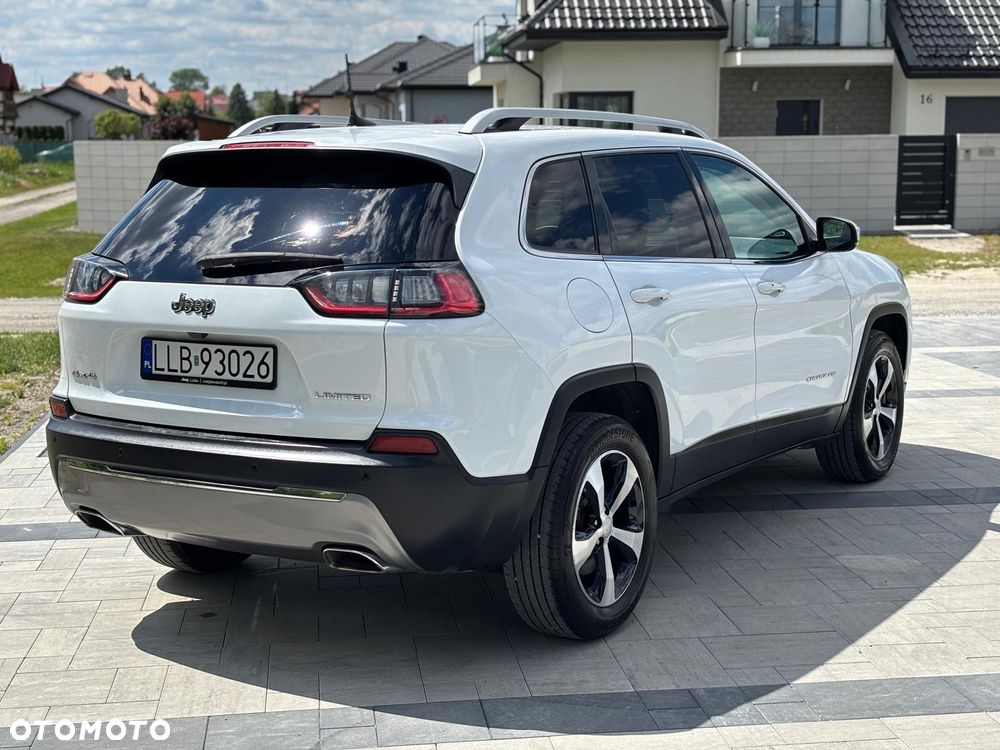 Jeep Cherokee - 10