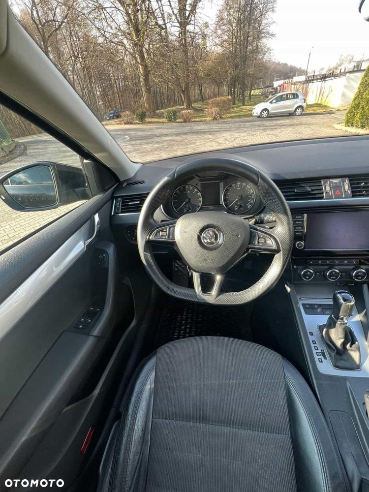 Skoda Octavia 1.6 TDI Edition DSG - 9