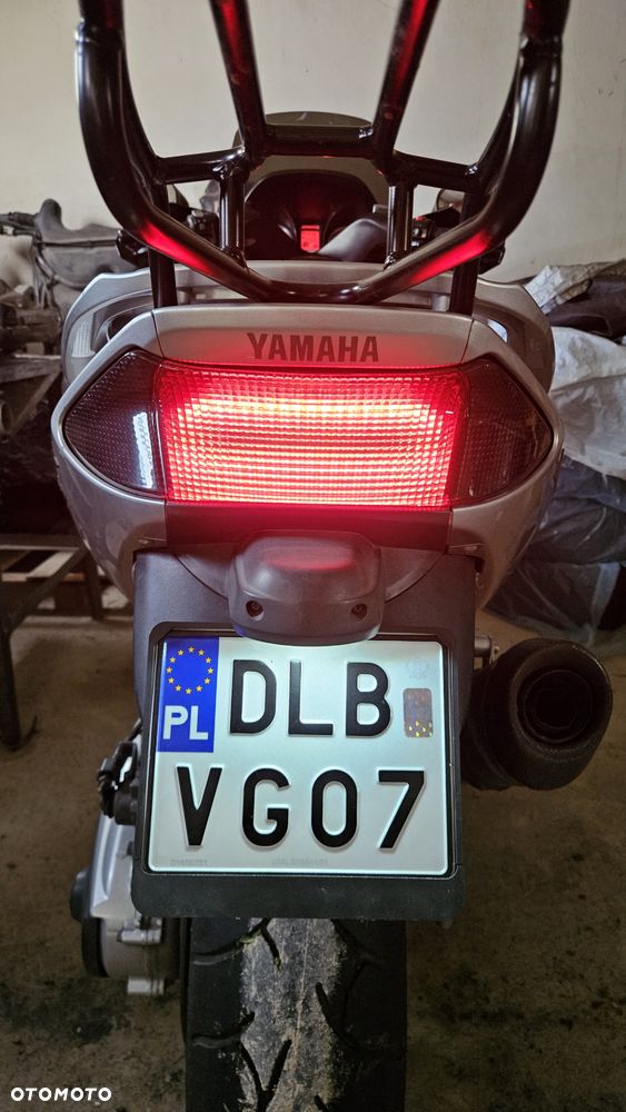 Yamaha Tmax - 10