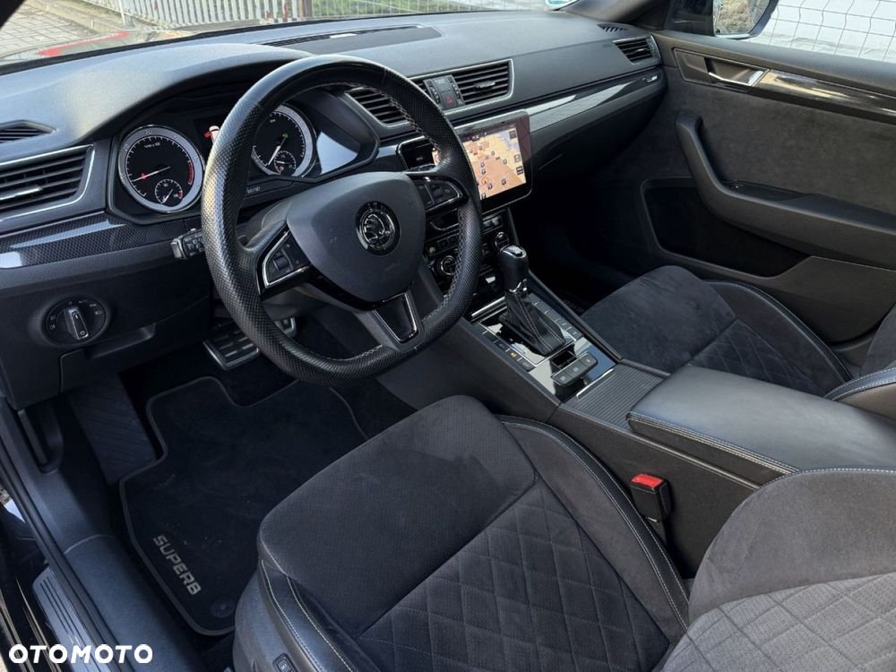 Skoda Superb 2.0 TDI SCR 4x4 Sportline DSG - 15