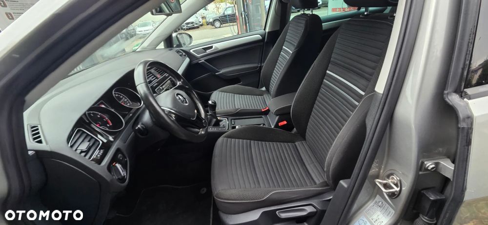 Volkswagen Golf 1.2 TSI BlueMotion Technology Cup - 29
