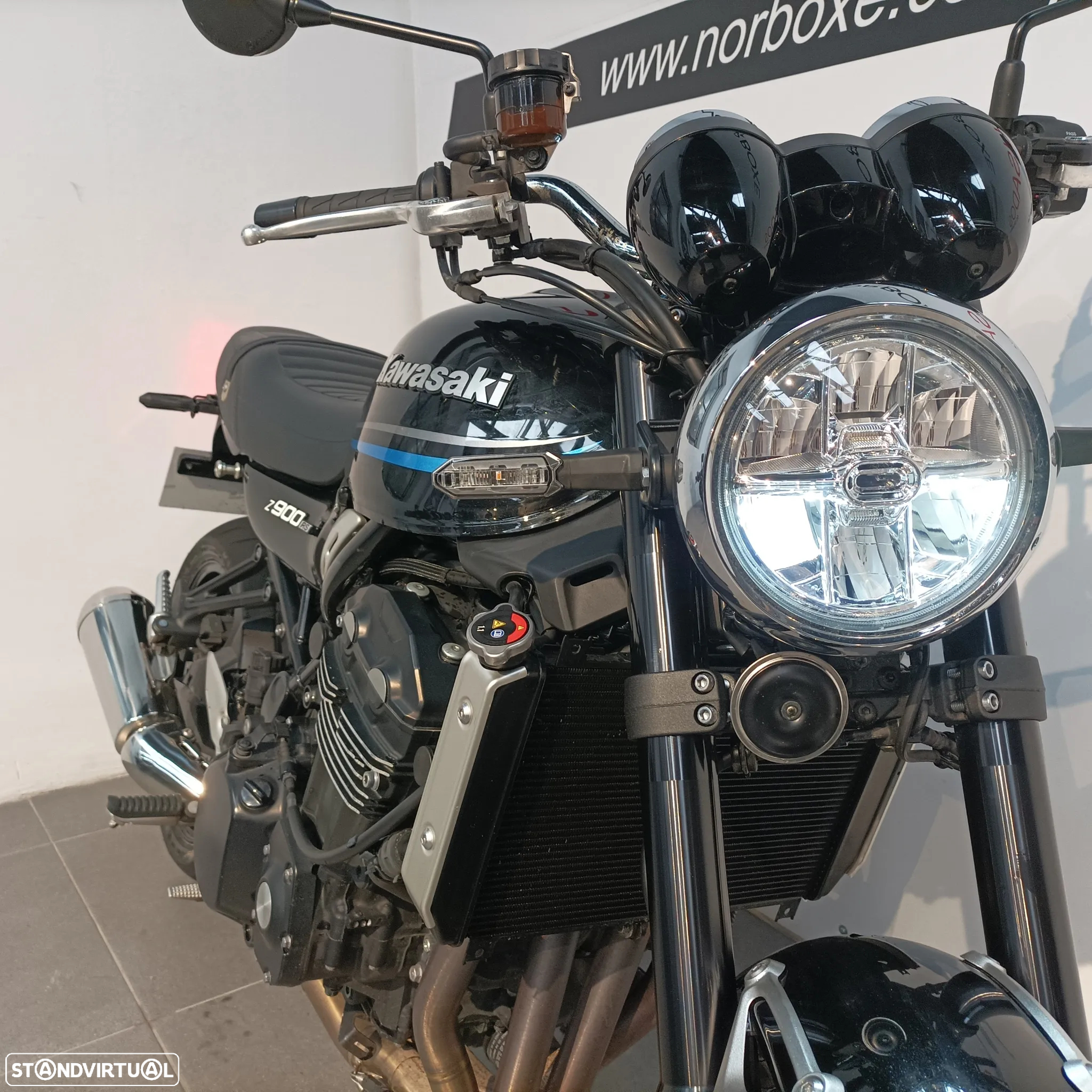 Kawasaki Z 900 RS - 5
