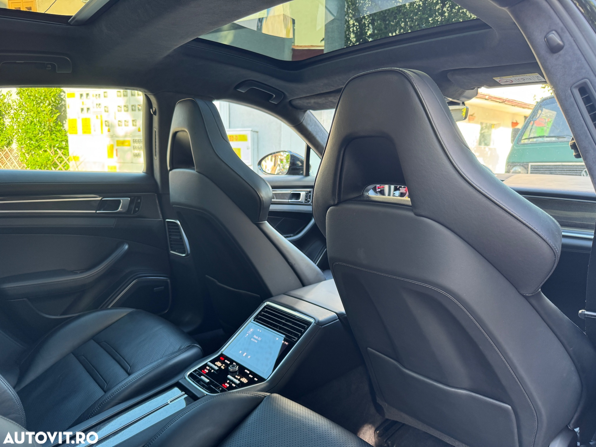 Porsche Panamera Turbo - 28