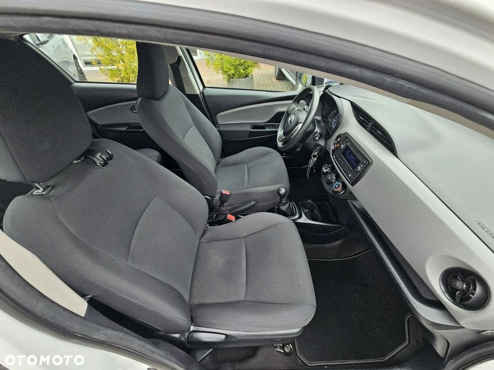 Toyota Yaris - 25