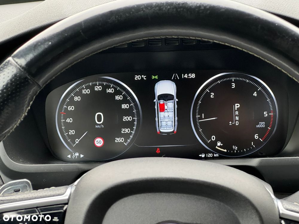 Volvo XC 90 D5 AWD Geartronic RDesign - 29