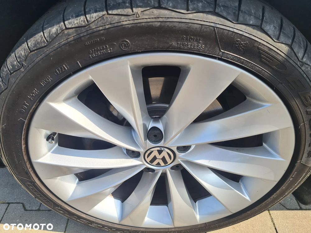 Volkswagen Passat 2.0 TDI Highline DSG - 17