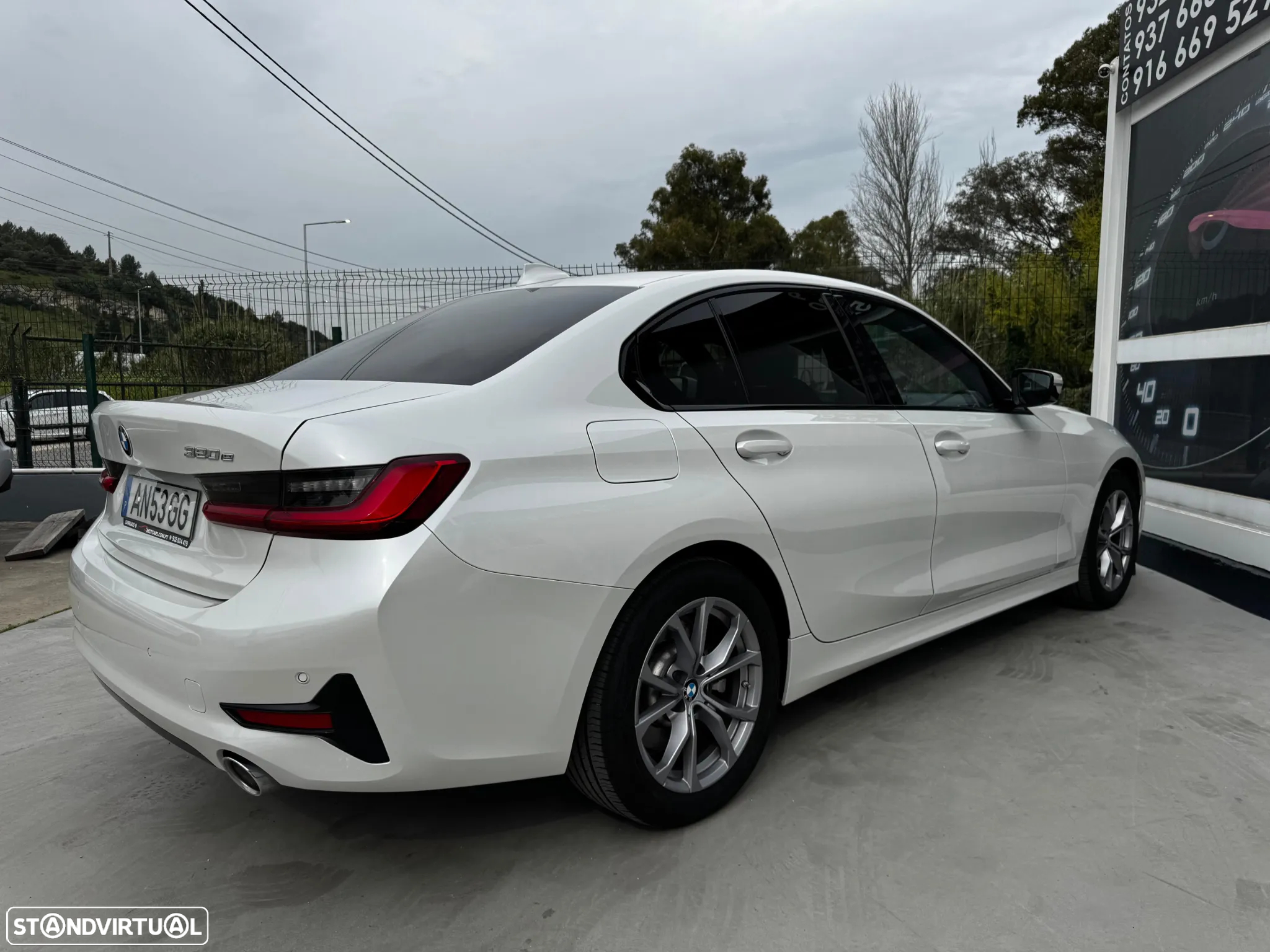 BMW 320 e Corporate Edition Auto - 8
