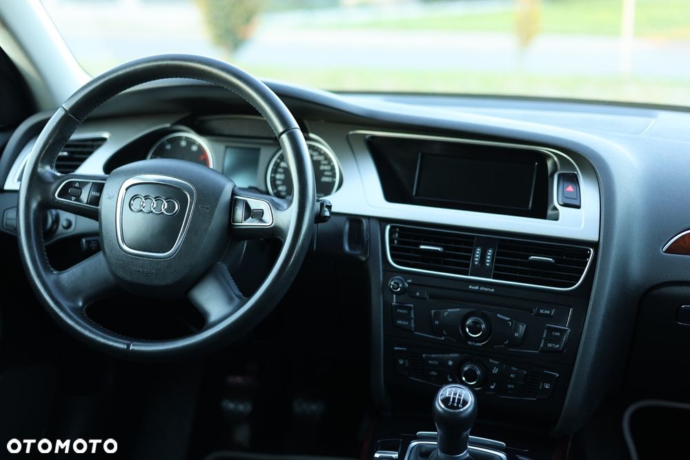Audi A4 Limousine 1.8 TFSI Ambiente - 24