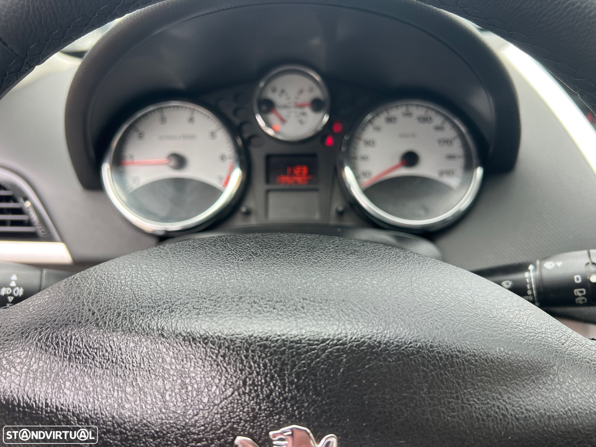 Peugeot 207 1.4 16V SE Sportium - 22