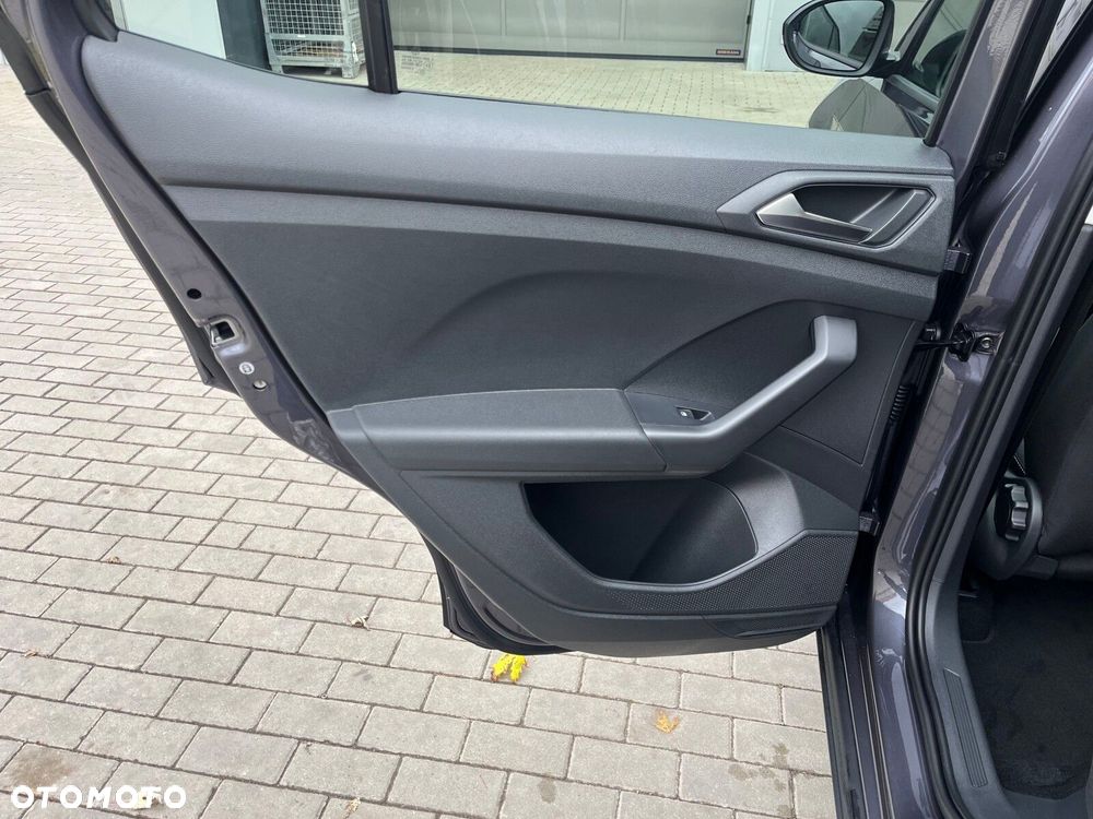 Volkswagen T-Cross - 24