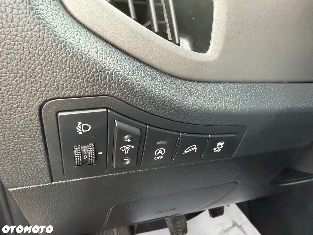 Kia Sportage 1.6 GDI 2WD Attract - 19