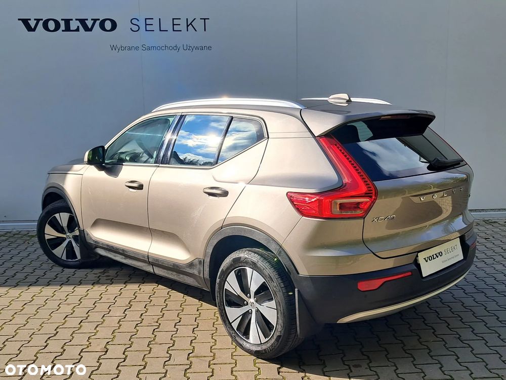 Volvo XC 40 T3 Momentum - 8