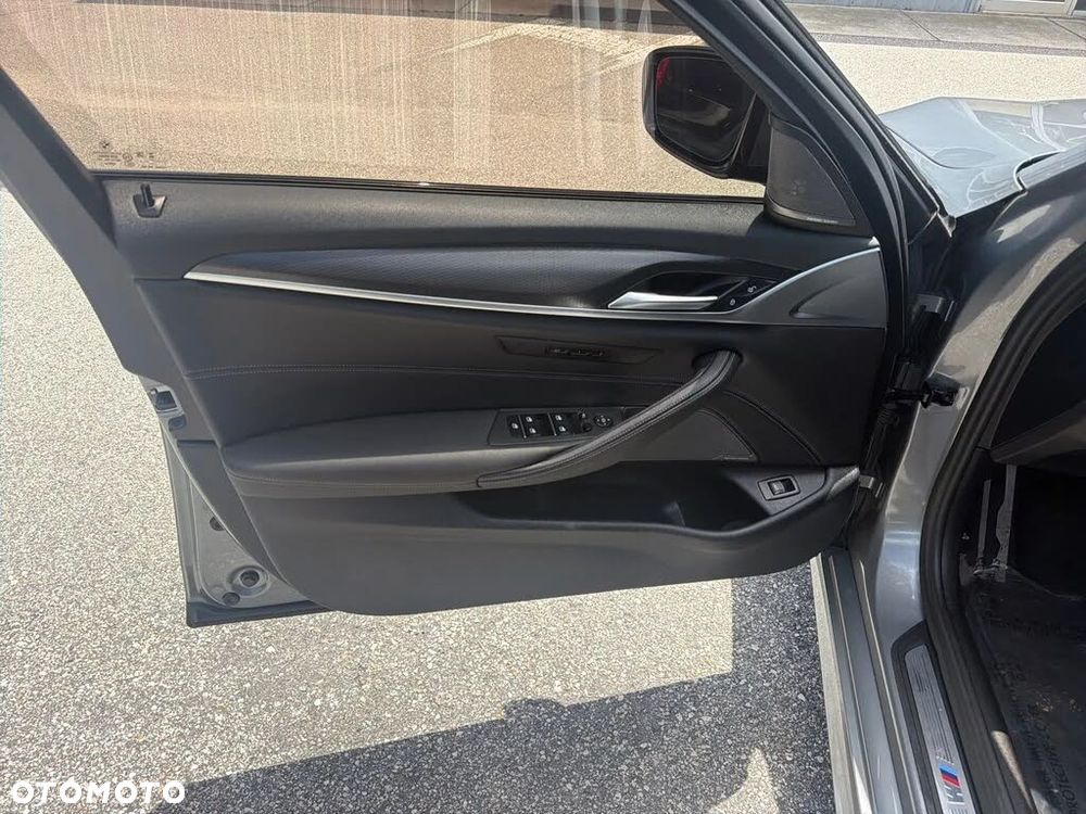 BMW Seria 5 530i - 9