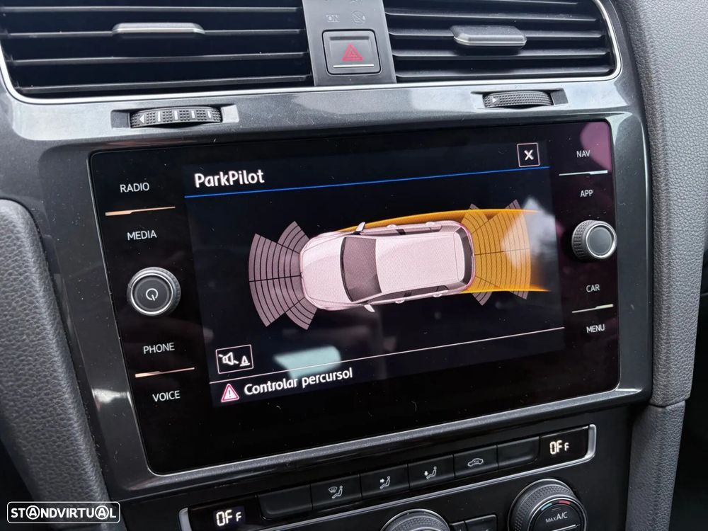 VW Golf 1.0 TSI Confortline - 40