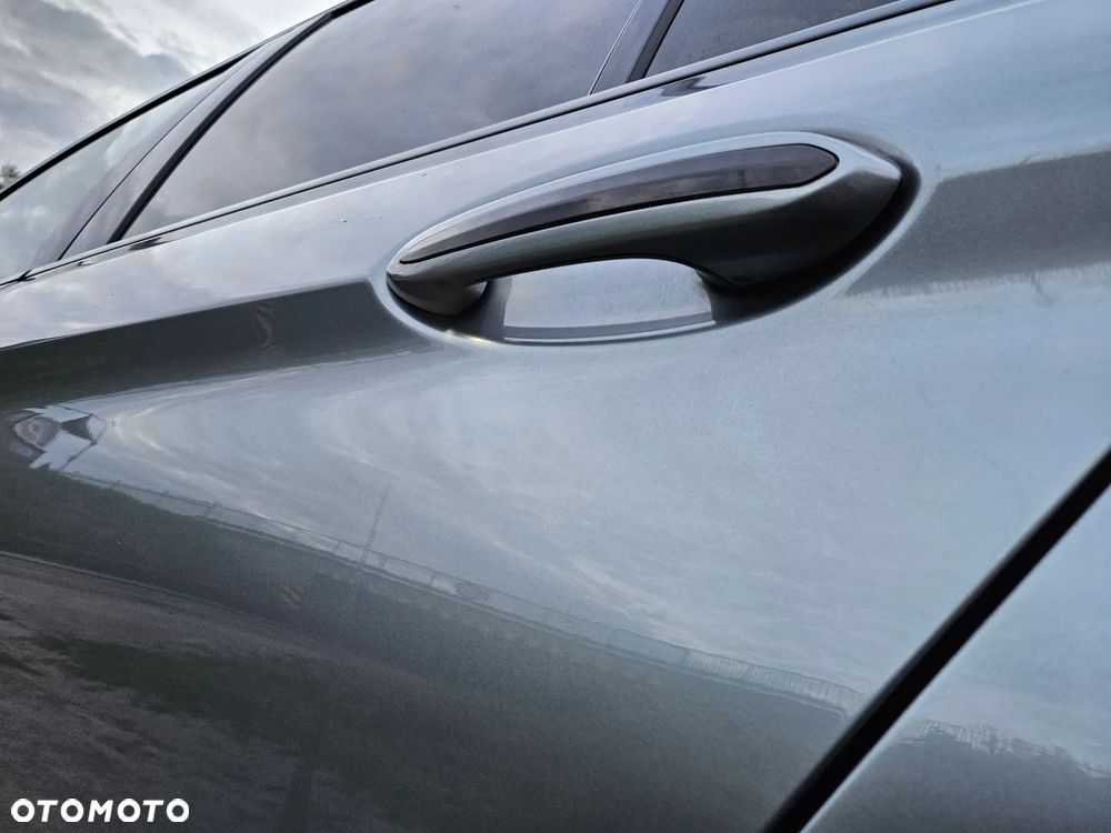 BMW Seria 5 520d xDrive Sport - 16