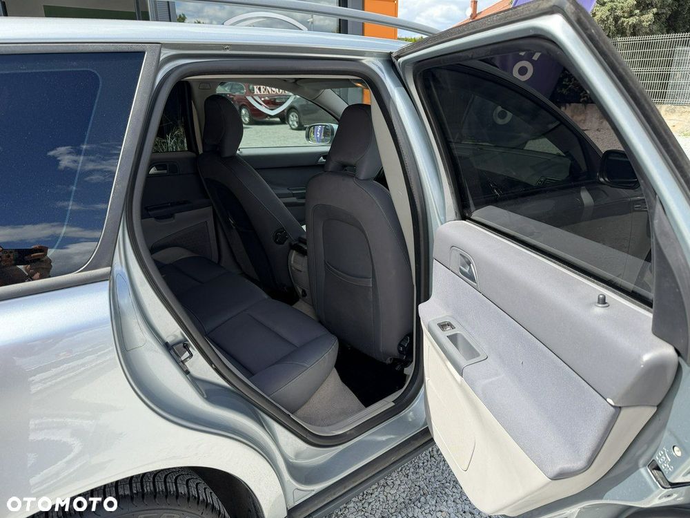 Volvo V50 - 25